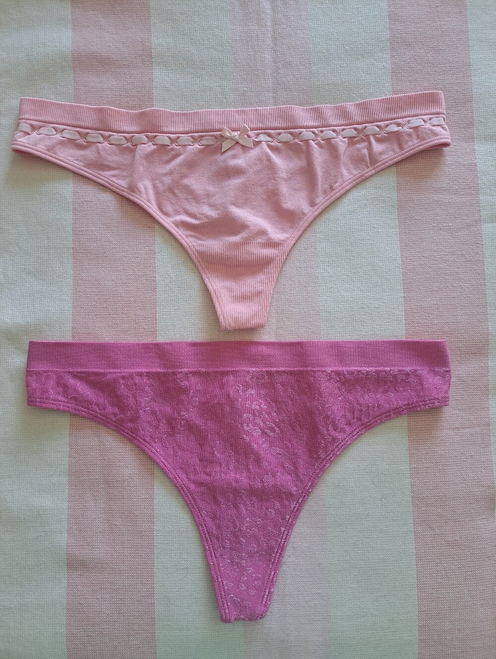 VS panties bundle (M) NWT